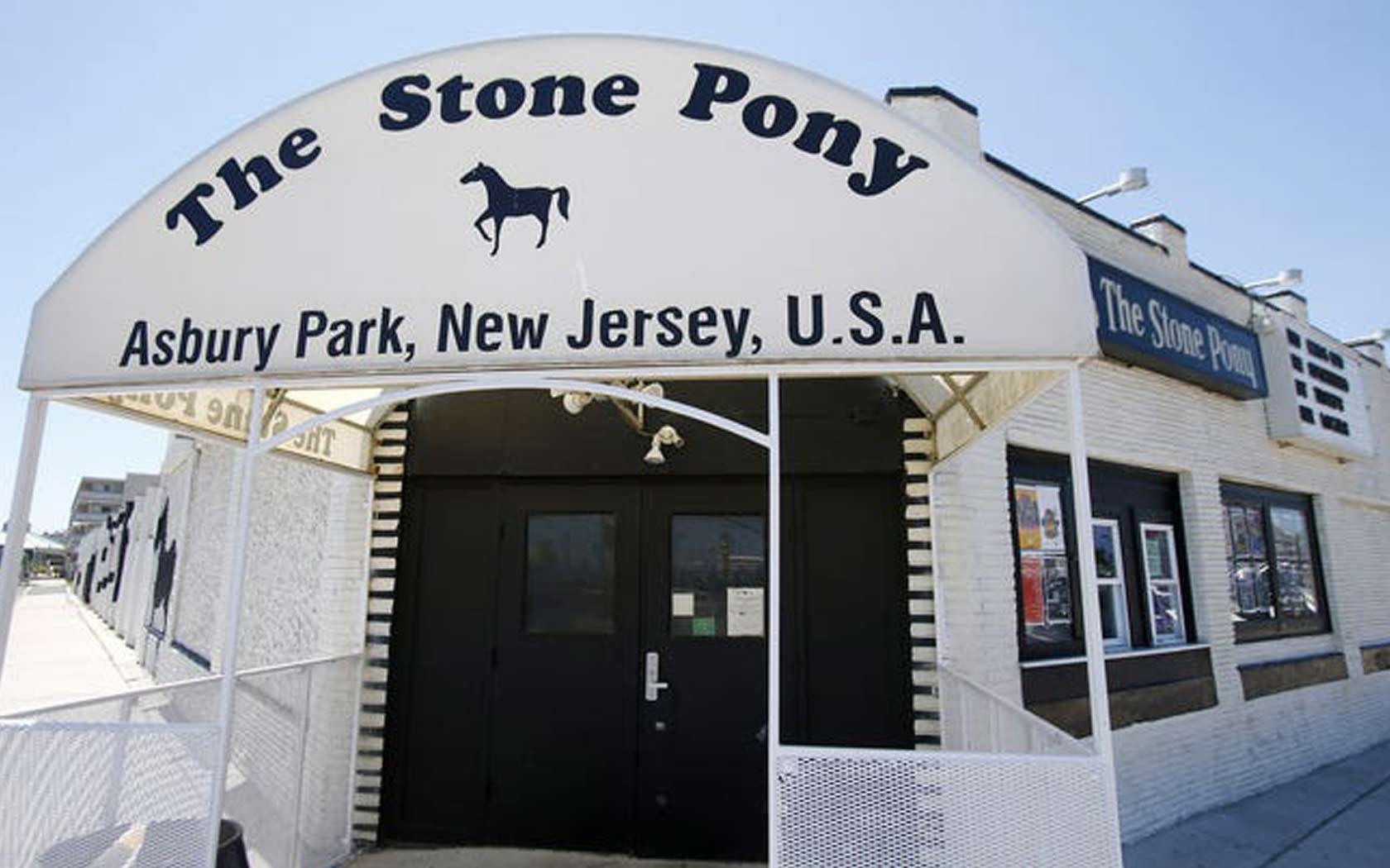 sotne-pony